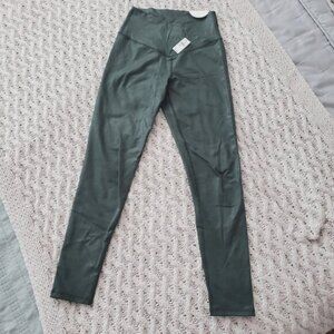 NWT AERIE Green Coated Faux Leather Limited Edition V Yoke High Rise Leggings- M